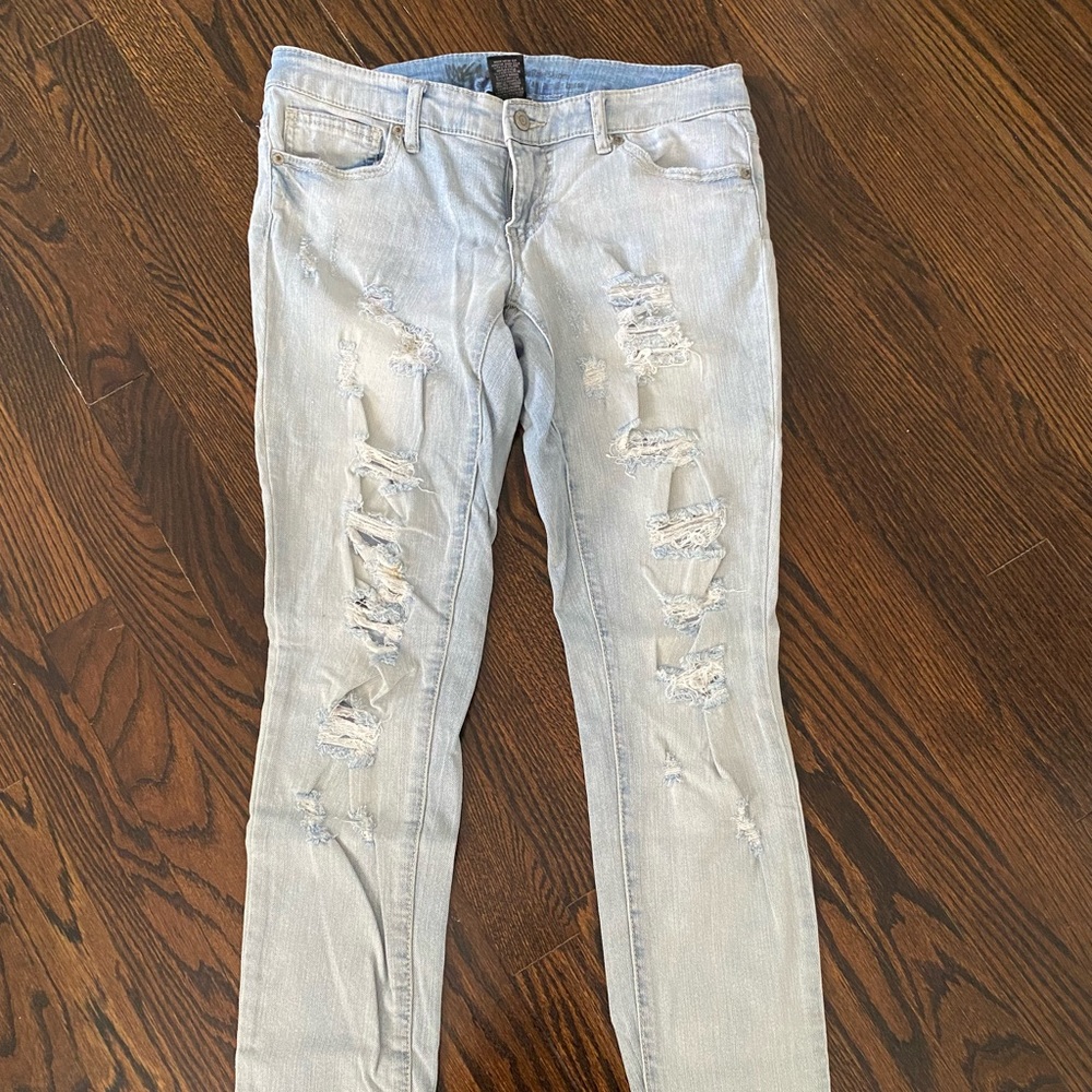 Mossimo low rise ripped skinny jeans